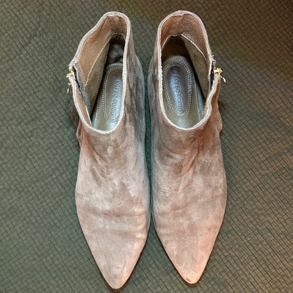Corso Como Suede Pointed Toe Ankle Boots Women's Size 8M Taupe Side Zip Flat - Picture 8 of 9